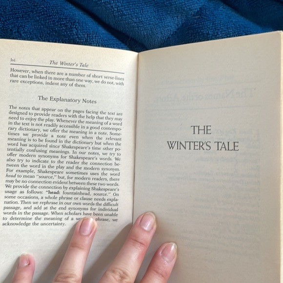 Folger Shakespeare books - Picture 9 of 9